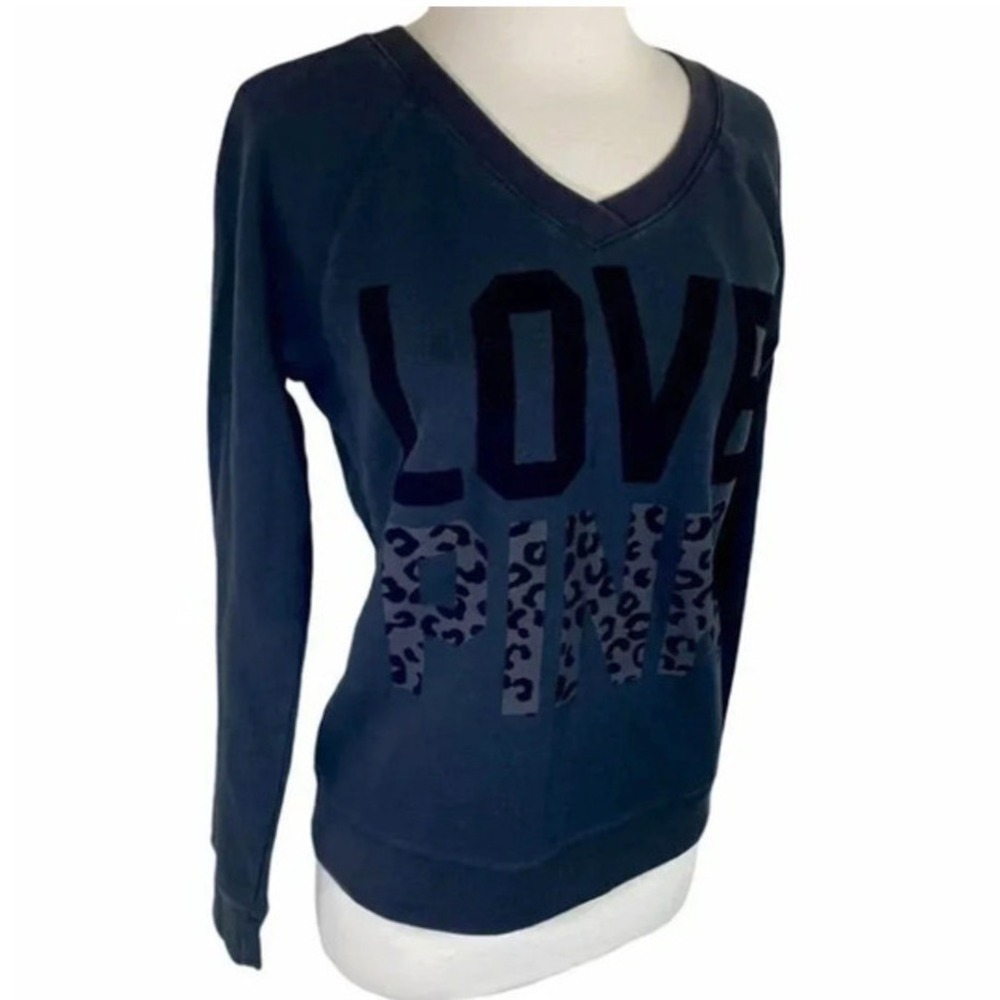 Pink Victoria's Secret Sweatshirt S Black Leopard Love Graphic V-Neck Pullover - Picture 2 of 5